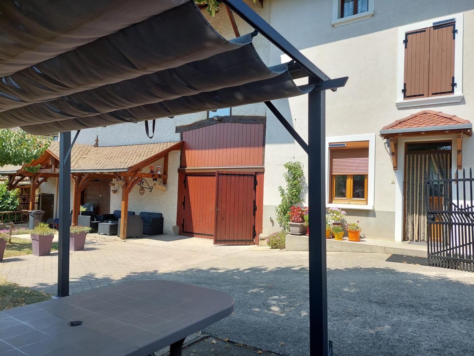 Les Copains D'Abord Villa Beaucroissant Exterior photo